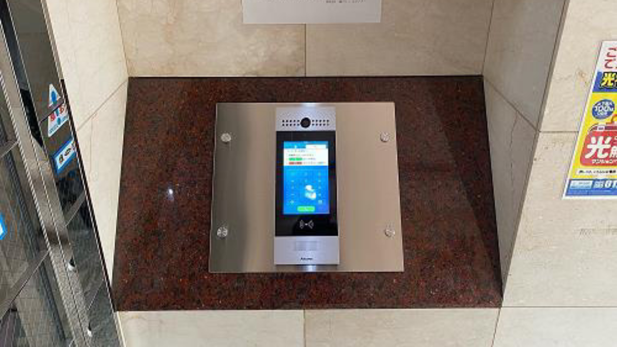 共用エントランス顔認証オートロック